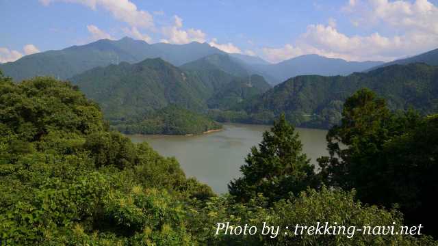 石槌山