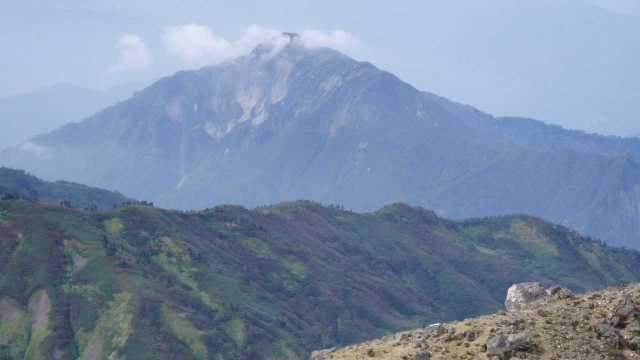 雨飾山